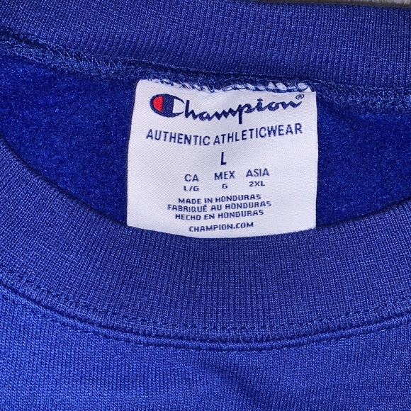 Men’s blue Champion University at Buffalo Crewneck - Picture 3 of 3